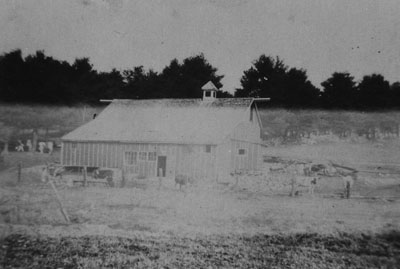 Shaw Farm as it looked in the 1920’s – This is the one of the oldest images we have of the barn.