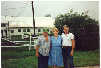 Warren Shaw Sr. (L), Nancy Shaw (C), Nancy’s brother Richard Kinports (R) – This photo from 1977 shows Warren Sr, along with his wife, Nancy, and her brother, Richard. Richard worked at the farm in the early 1950’s.
